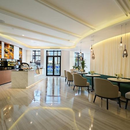 Arabian Park Dubai, An Edge By Rotana Hotel Exterior photo