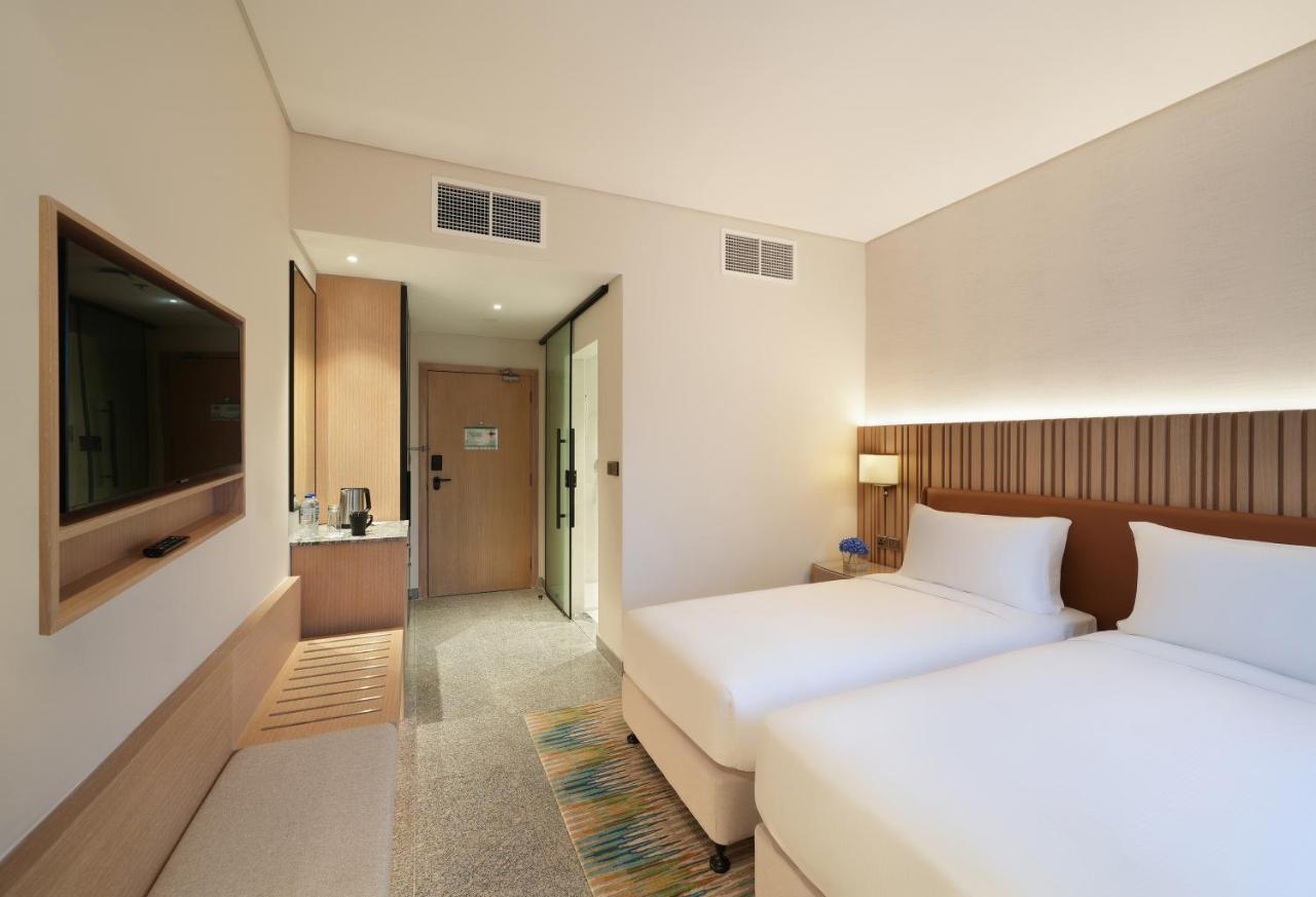 Arabian Park Dubai, An Edge By Rotana Hotel Exterior photo