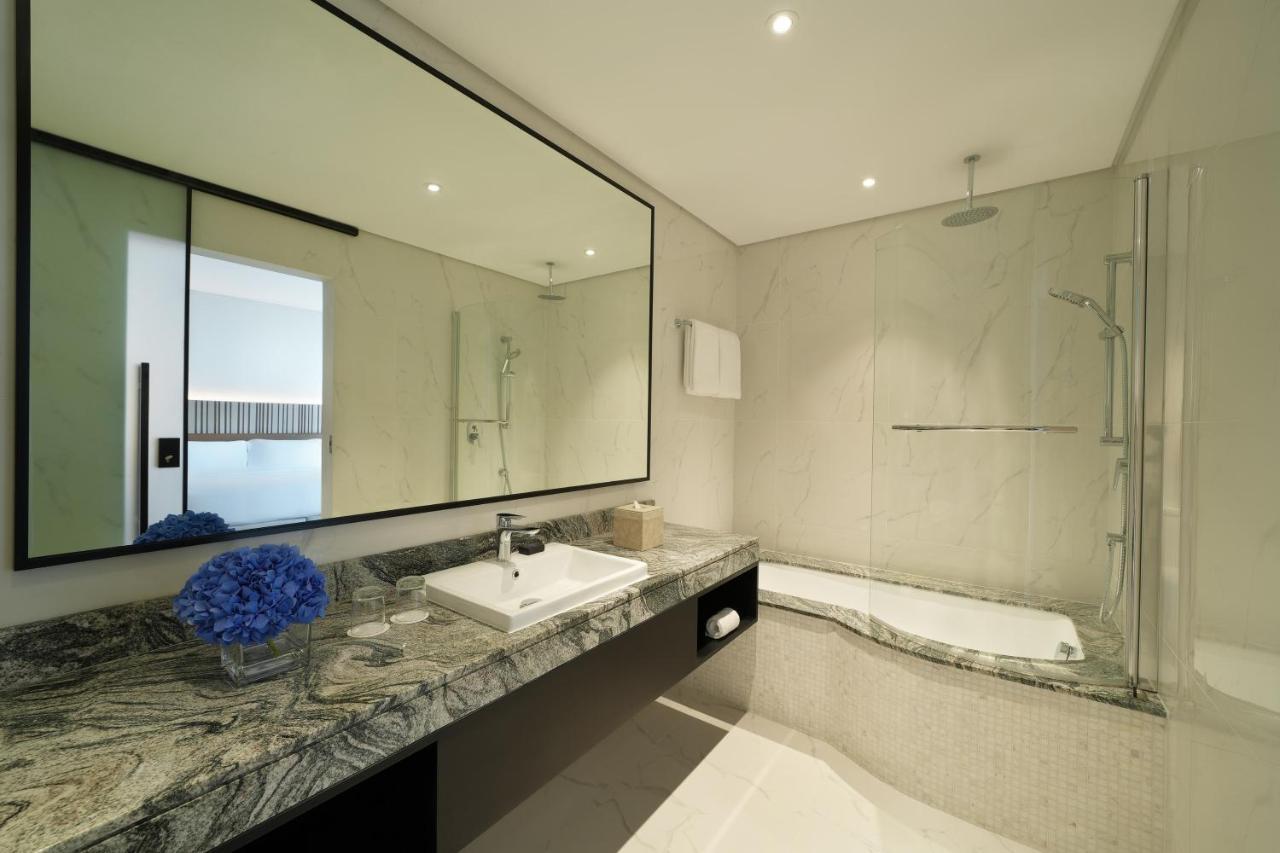 Arabian Park Dubai, An Edge By Rotana Hotel Exterior photo