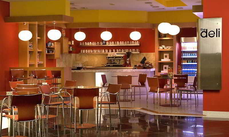 Arabian Park Dubai, An Edge By Rotana Hotel Restaurant photo
