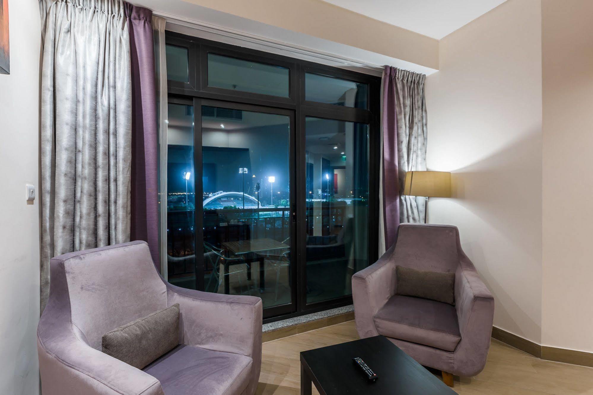 Arabian Park Dubai, An Edge By Rotana Hotel Exterior photo