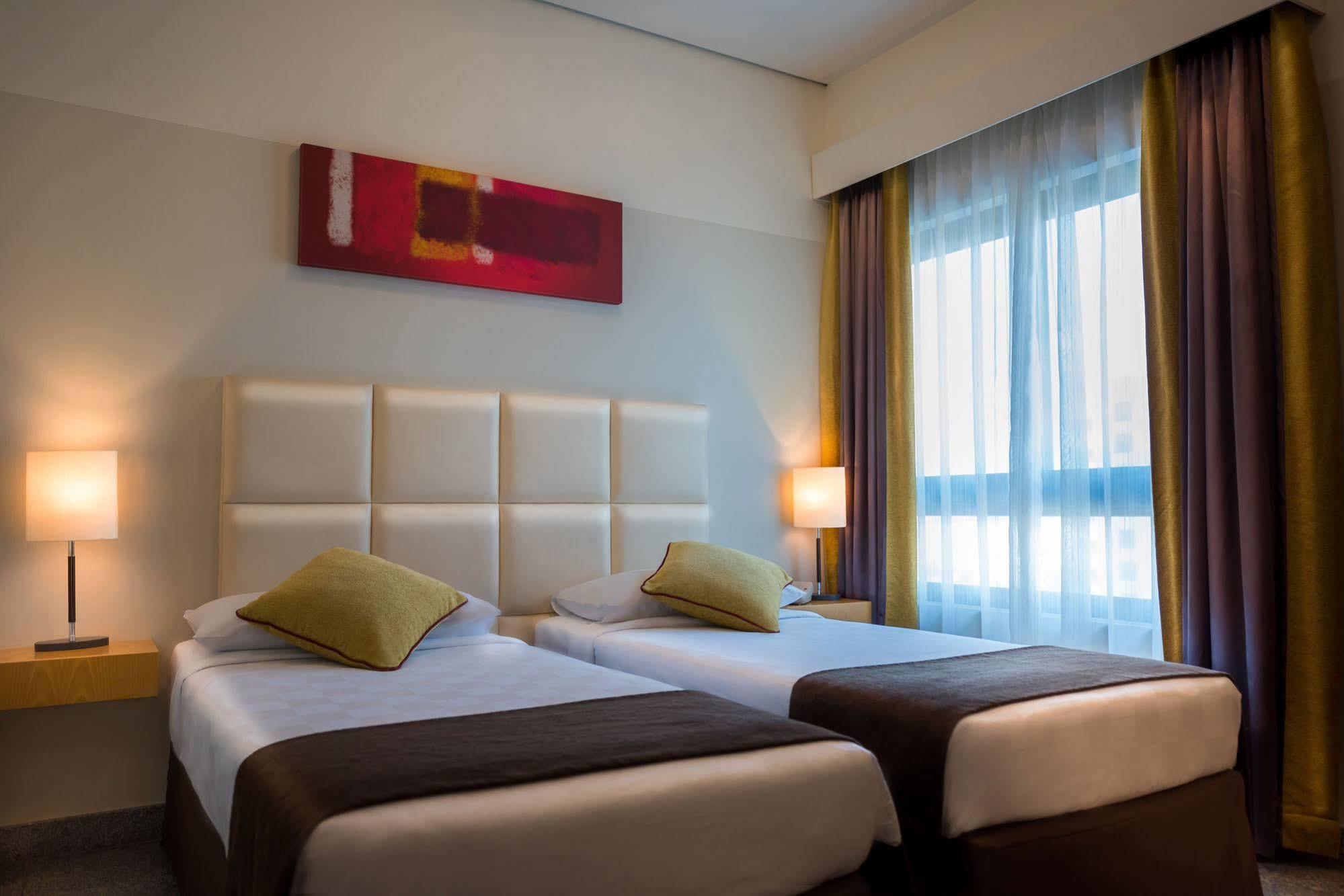 Arabian Park Dubai, An Edge By Rotana Hotel Exterior photo